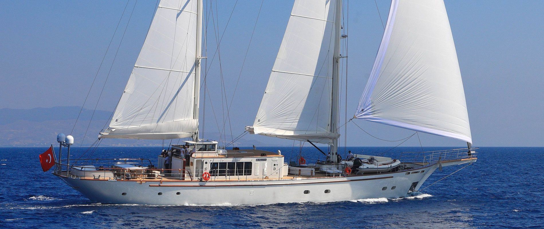 39 m / 127 ft under way