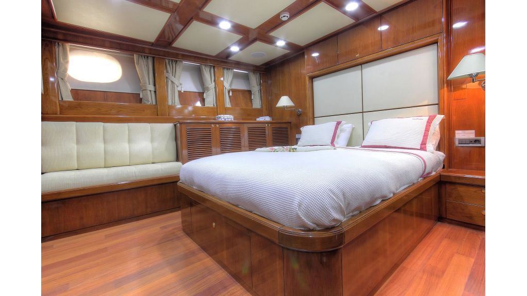 Sea Dream — exterior